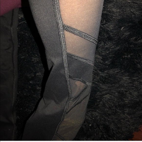 NWT VICTORIA SECRET BLACK MESH LEGGINGS - Picture 3 of 3